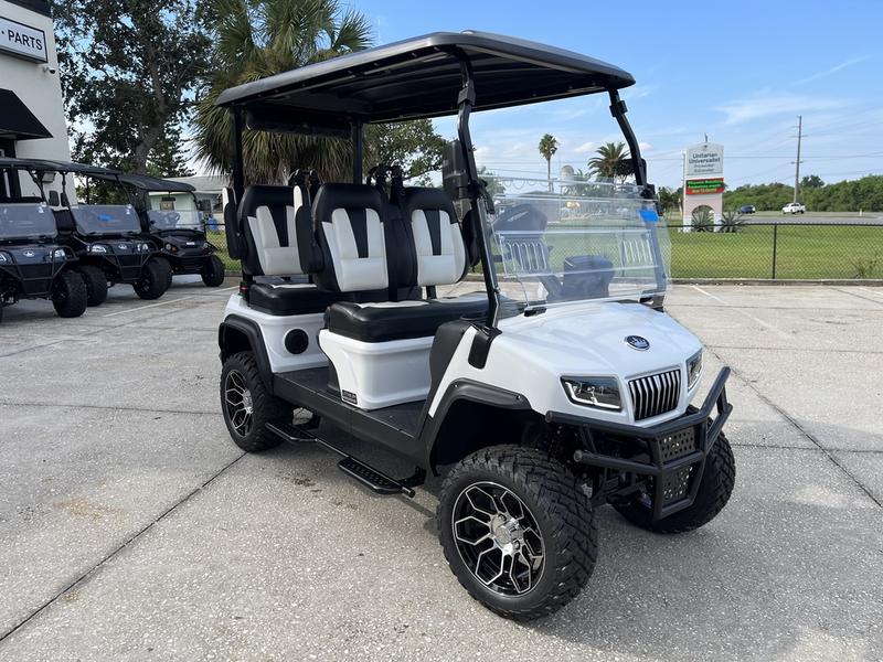 Evolution 2025 D5 maverick 4 electric golf carts